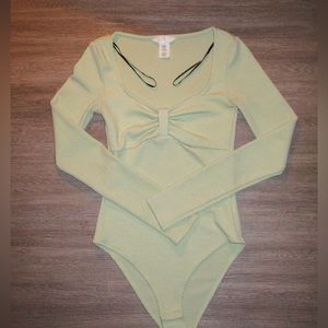 H&M ribbed light green bodysuit